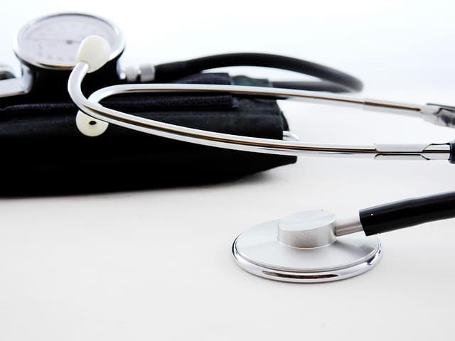 5 conseils pour bien choisir votre équipement médical à domicile