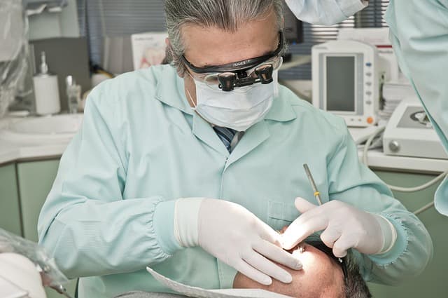 Choisir le bon équipement médical pour les soins à domicile